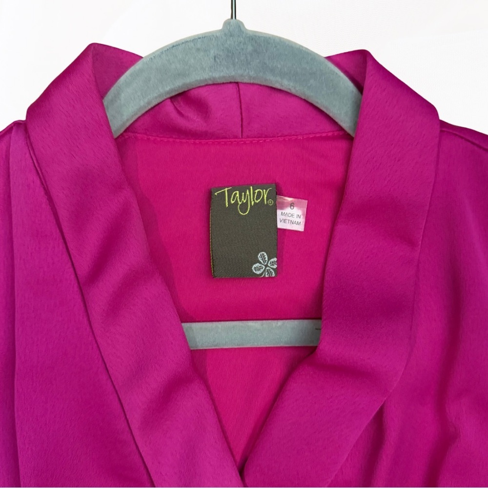 NEW Taylor Magenta Women's Satin Dress - Picture 2 of 4
